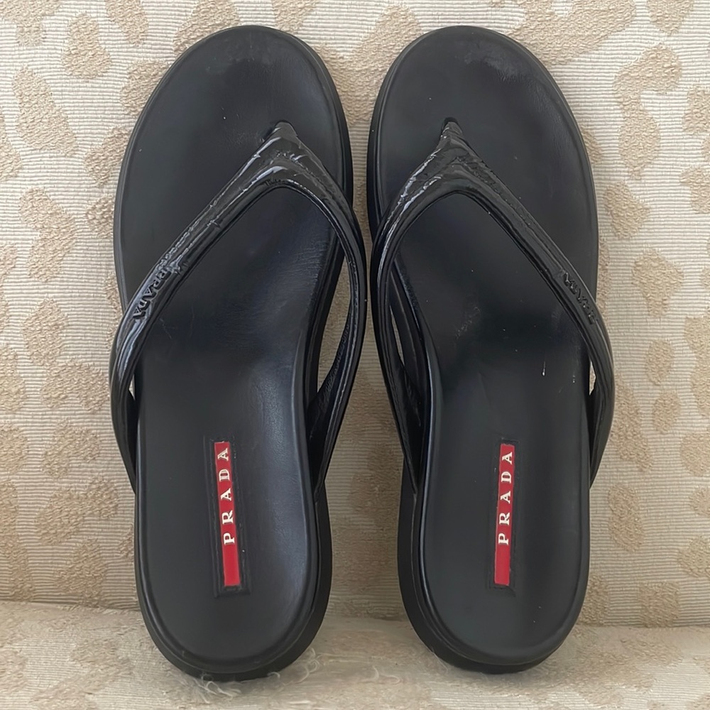 Prada Black flip flop/sandals